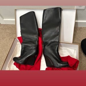 Black Christian Louboutin Boots size 39
